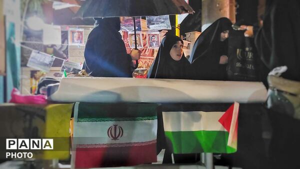 موکب دانش‌آموزان مدارس استعدادهای درخشان قم