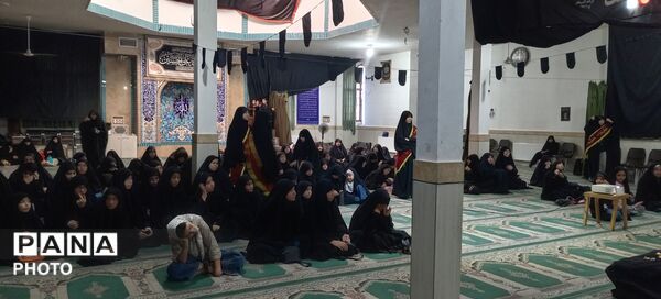 دومین روز از مراسم عزاداری سیدالشهدا امام حسین (ع)و همچنین رهبر معظم انقلاب اسلامی