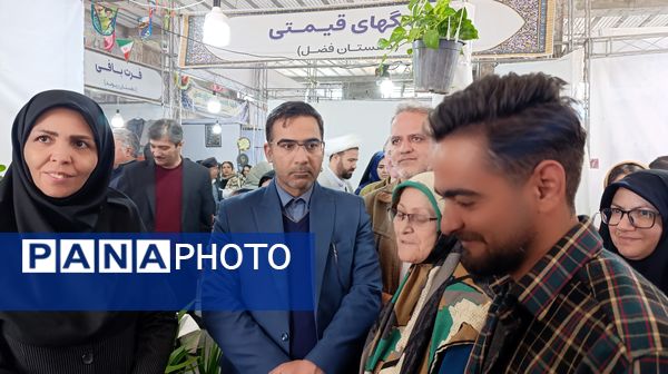 نمایشگاه دستاوردها و توانمندی بانوان روستایی در روستای بشرآباد