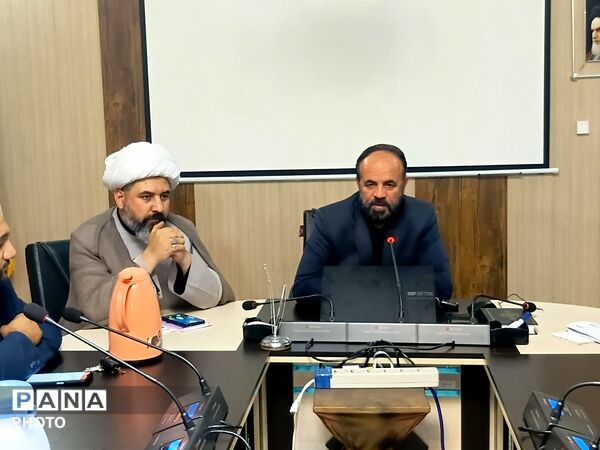 جلسه توجیهی و آموزشی دانش‌آموزان خبرنگار پانا اعزامی  استان البرز به مراسم وداع و تشییع قائد امت 