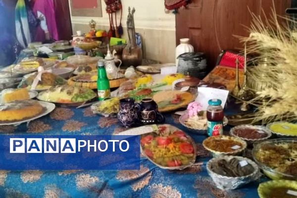 جشنواره غذاهای محلی شاهد 16، عطر سنت در حیاط مدرسه