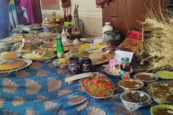 جشنواره غذاهای محلی شاهد 16، عطر سنت در حیاط مدرسه