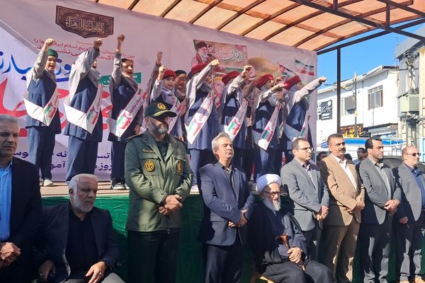 پیشتازان، طلایه‌داران شور ۱۳ آبان قائمشهر