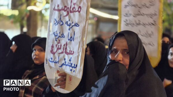 کوچک‌ترها در میدان 