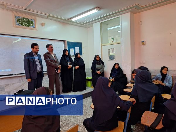 برگزاری ششمین  رویداد رویش سبز در آموزش و پرورش ناحیه ۴ 