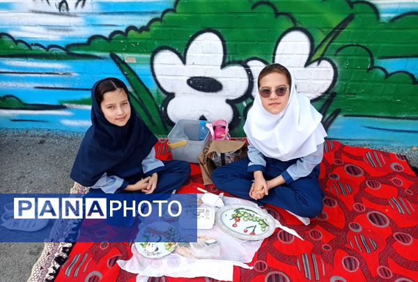 صبحانه سلامت و روز جهانی تخم مرغ در مدرسه شهید خاقانی شهرستان شیروان