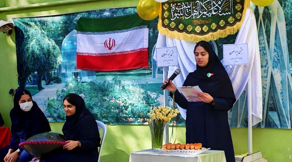 جشن ولادت صاحب الزمان در مدرسه صالحین 