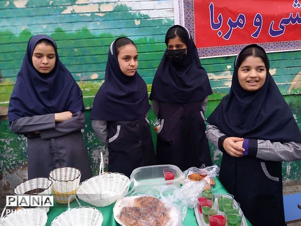 بازارچه در آموزشگاه موحدین  تبادکان مشهد