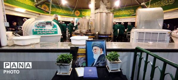آماده سازی حرم مطهر امام رضا علیه‌السلام برای تشییع رهبر شهید