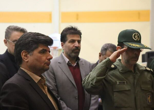 آیین استانی نواختن زنگ انقلاب استان خراسان رضوی در ناحیه ۵ مشهد