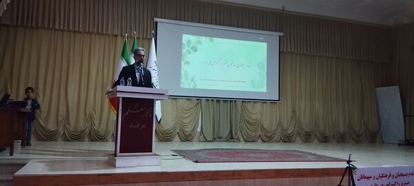 آیین تجلیل از نخبگان قرآنی و فرهنگی و هنری آموزش و پرورش مرند