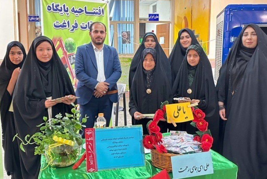 نذر خدمت فرهنگیان جوادآباد در تابستان با تدریس مباحث تقویتی و دروس سال گذشته