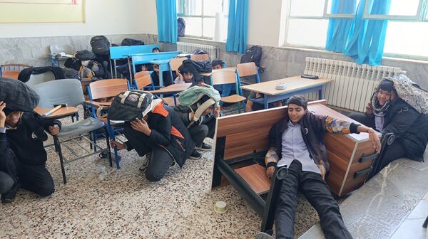 دانش آموزان بجستانی آماده برای بحران