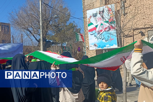 مردم شهر صغاد حامی آرمان‌های انقلاب با حضور در راهپیمایی ۲۲ بهمن