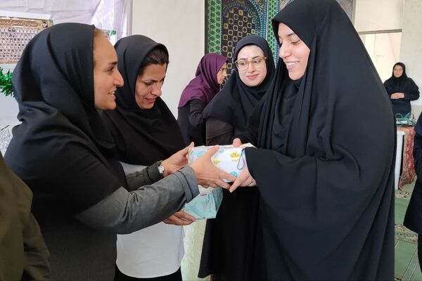 جشن بازگشایی مدارس در دبیرستان الزهرا(س) ناحیه چهار شیراز