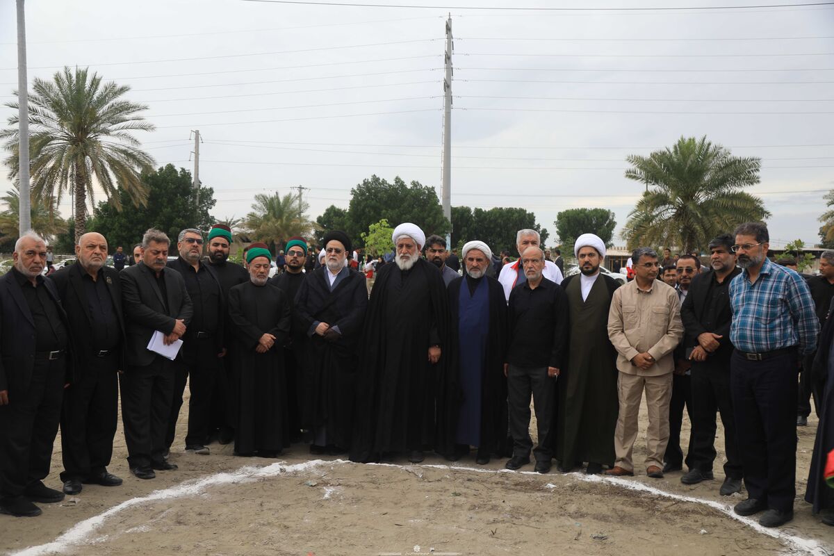 کلنگ‌زنی دبستان ۱۲ کلاسه دخترانه شهدای شجره طیبه در میناب با مشارکت آستان قدس حسینی(ع)