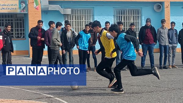 روز سوم  از مسابقات گل کوچک دبیرستان شاهد ابوذر غفاری نیشابور