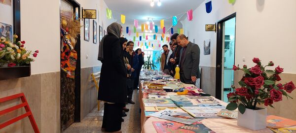 برپایی بازارچه دست سازه‌ها در کانون شهید مطهری سملقان