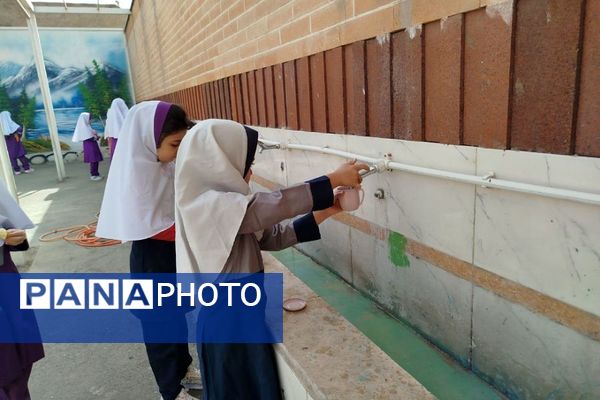 برگزاری جشن شکوفه ها در دبستان حضرت مریم ناحیه یک شهرری