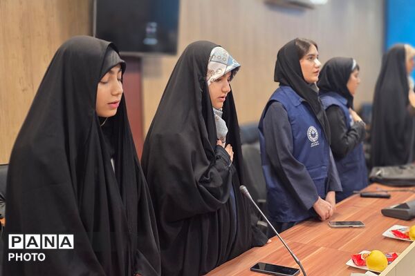 گرامیداشت سالروز تاسیس سازمان دانش‌آموزی در بهارستان دو