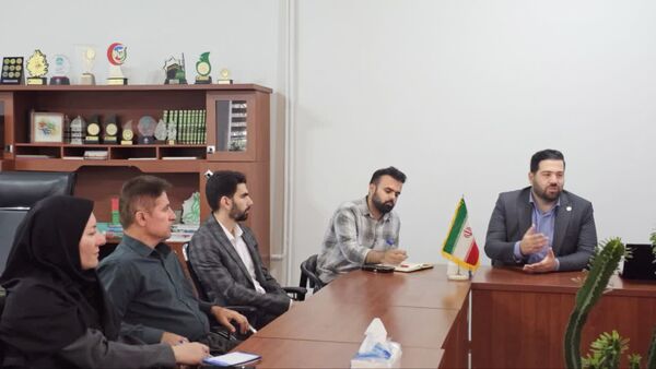 جلسه هم‌اندیشی رئیس سازمان دانش‌آموزی استان با مدیران مدرسه