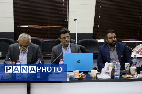 نشست تخصصی کارشناسان سواد آموزی استان بوشهر