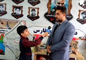 برپایی نمایشگاه «ایران مقتدر» به مناسبت سالروز گرامیداشت حماسه ۹دی در شهرستان صحنه