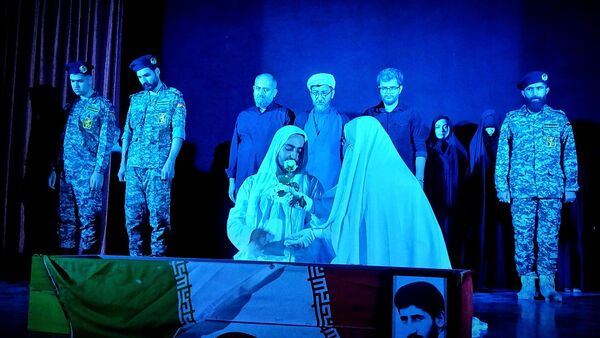 نمایش «مرا مهدی بخوانید» در فرهنگسرای امام علی(ع) هشتگرد به روی صحنه رفت