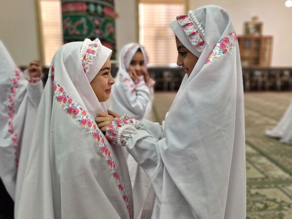 جشن عبادت کلاس سومی‌های تیکمه‌داش