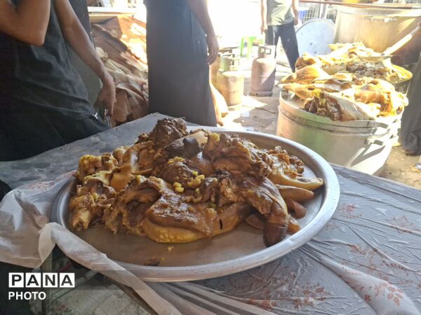 سنگ تمام مواکب عراقی در پذیرایی از  زوار پیاده اربعین حسینی