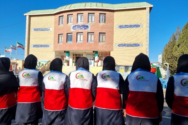  مانور زلزله در مدرسه فرزانگان ورامین
