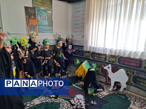 نوآموزان قرآنی دارالقرآن امام علی(ع) در سوگ شهادت حضرت رقیه 