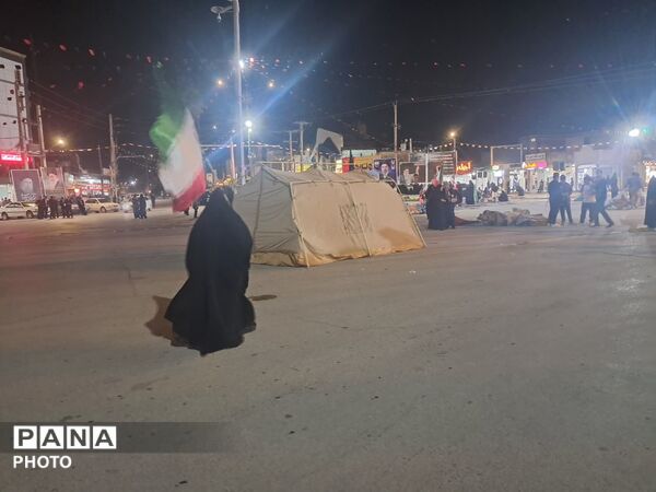 تجمع برای حمایت از رزمندگان کشور در شهر دهدشت 