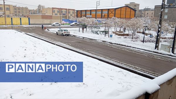 سپیدی بر چهره نیشابور، لبخند پاییز بر دیار فیروزه‌ای