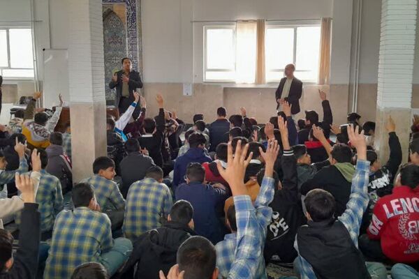 آغاز مسیر آگاهانه انتخاب رشته در مدرسه شهید فتوحی رباط‌کریم