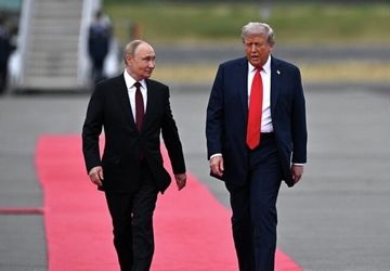 تحلیل سی‌ان‌ان از لحظات ابتدایی دیدار ترامپ و پوتین