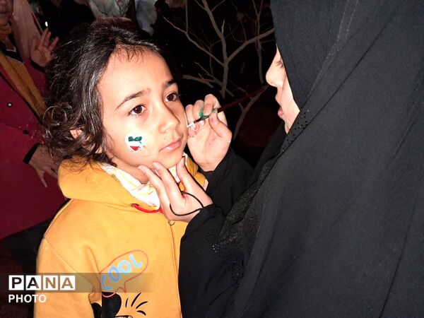  دهه نودی ها طراوت بخش اجتماعات شبانه در بلوار فضل نیشابور