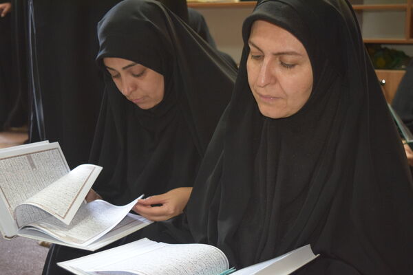 برگزاری مراسم بزرگداشت شهیدان خدمت در آموزش و پرورش منطقه 14 تهران