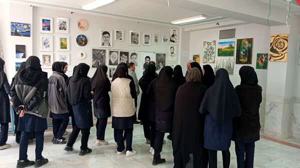 آیین افتتاحیه نمایشگاه «اقتصاد مقاومتی و صنایع دستی هنرجویان شهرستان بن»