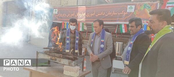 حماسه سرخ دانش‌آموزان بختیاری؛ پیمان دوباره در مصلی شهرکرد 