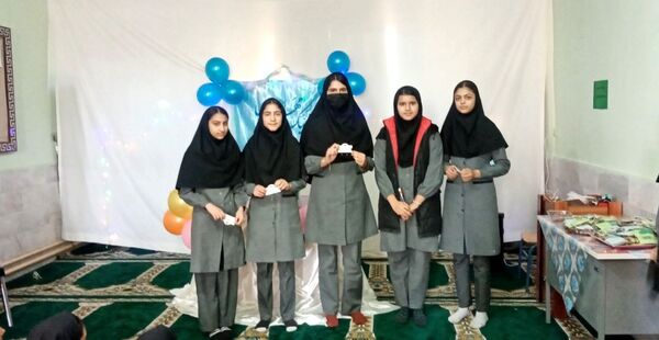 جشن ولادت امام زمان(عج) دردبیرستان حاج مهدی روحانی خلیل آباد