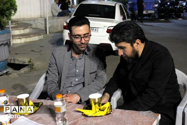 حضور چشمگیر دانش آموزان و فرهنگیان در موکب شهدای دانش آموز ورامین