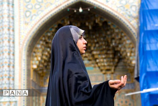 آیین قرائت دعای عرفه در حرم حضرت معصومه(س)