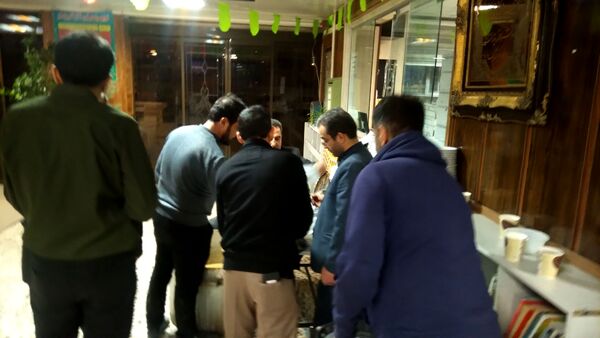 ضیافت ساده اما آسمانی به همت مسئولین دبیرستان سرآمد ناصر ناحیه ٧ مشهد برگزار شد
