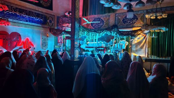 نسل نوجوان در اعتکاف؛ با اشک و اراده، پیام صبر حضرت زینب (س) را به گوش آسمان رساند