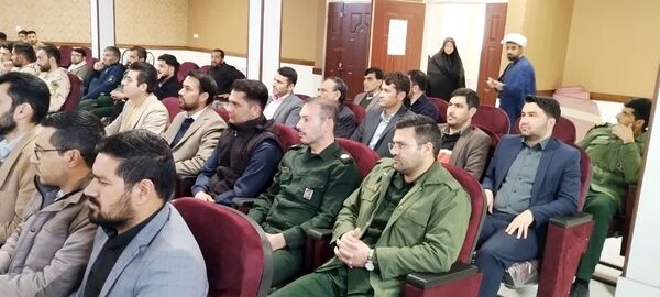  محفل نورانی انس با قرآن کریم در آموزش و پرورش کلات 
