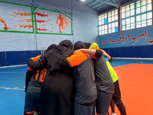 آئین افتتاحیه مسابقات فوتسال دانش‌آموزی منتخب آموزشگاه های شهرستانهای استان تهران به میزبانی ورامین 
