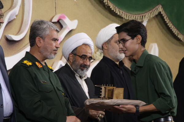 تجلیل از پیر غلامان حسینی در آیین نخل عاشقی ۲