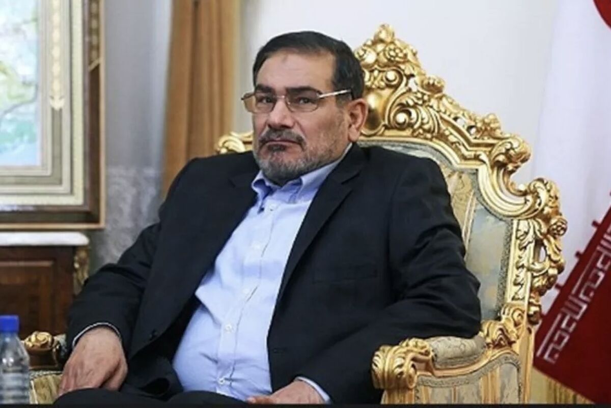 دولت با اجرای فرامین رهبری بنیاد جدیدی برای پیشرفت کشور ایجاد کند

