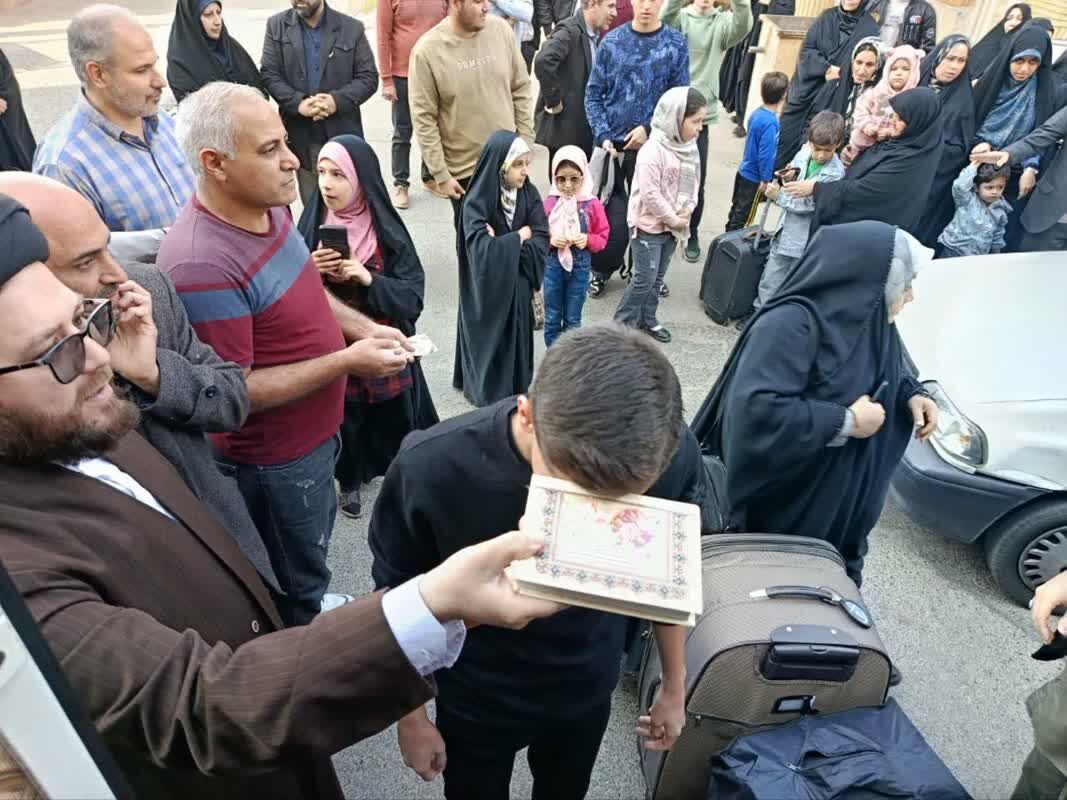 اعزام نخستین گروه عمره دانش‌آموزی استان قم به سرزمین وحی
